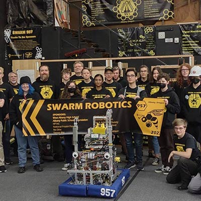 SWARM Robotics First Team 957